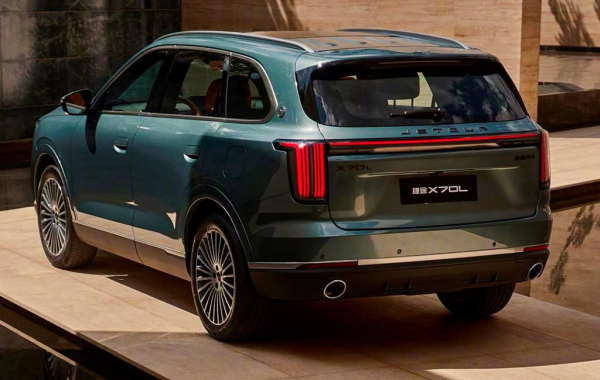 Jetour X70L: представлен бензиновый вариант модели в новом кузове