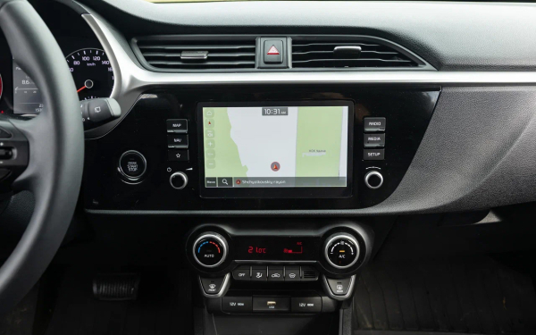 
            Вот что случилось с Kia Rio X-Line. Мы испытали новый Solaris KRX
        