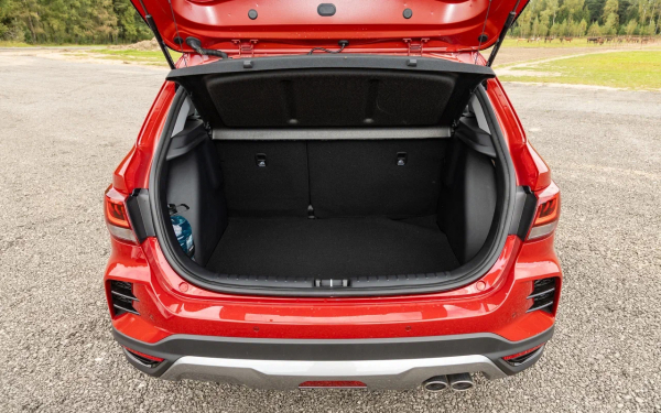 
            Вот что случилось с Kia Rio X-Line. Мы испытали новый Solaris KRX
        