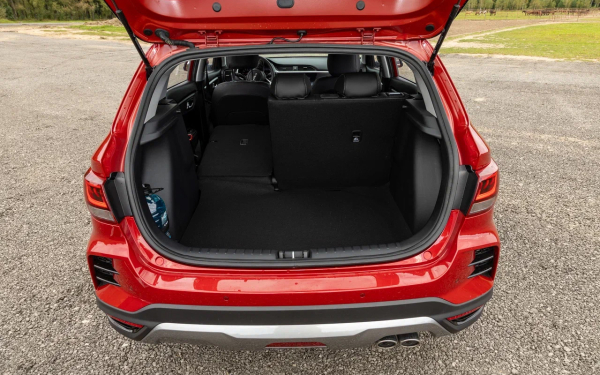 
            Вот что случилось с Kia Rio X-Line. Мы испытали новый Solaris KRX
        