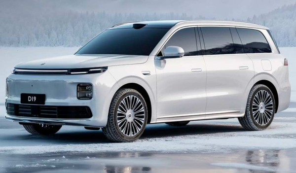 Флагманский кроссовер Leapmotor D19 дебютирует на рынке в виде гибрида и электрокара