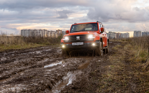 
            Считаем обновки. Мы покатались на Tank 300 после рестайлинга
        