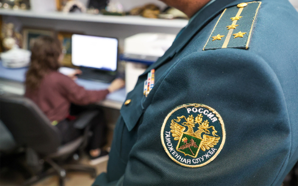 
            На машины из Армении массово доначисляют утильсбор. Кого это затронет
        