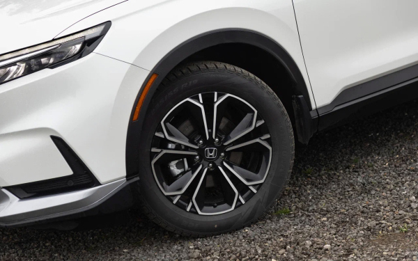 
            Вернуться в никуда. Тест Honda CR-V — японского хита китайской сборки
        