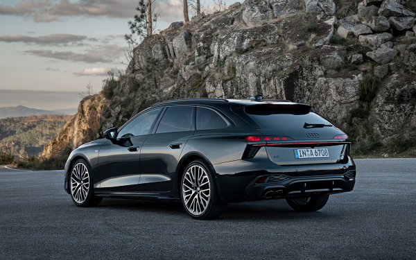 
            Новые универсалы Audi A6 Avant будут продавать в России с гарантией
        