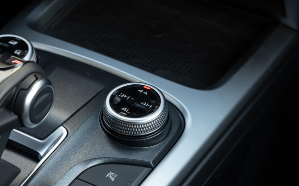 
            Считаем обновки. Мы покатались на Tank 300 после рестайлинга
        