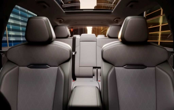 Mahindra XEV 9S: первый электрический кроссовер Индии с трехрядным салоном