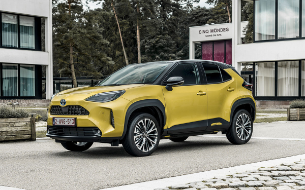 
            Мы нашли замену Camry и RAV4. Эти модели Toyota не подорожают с 1 декабря
        